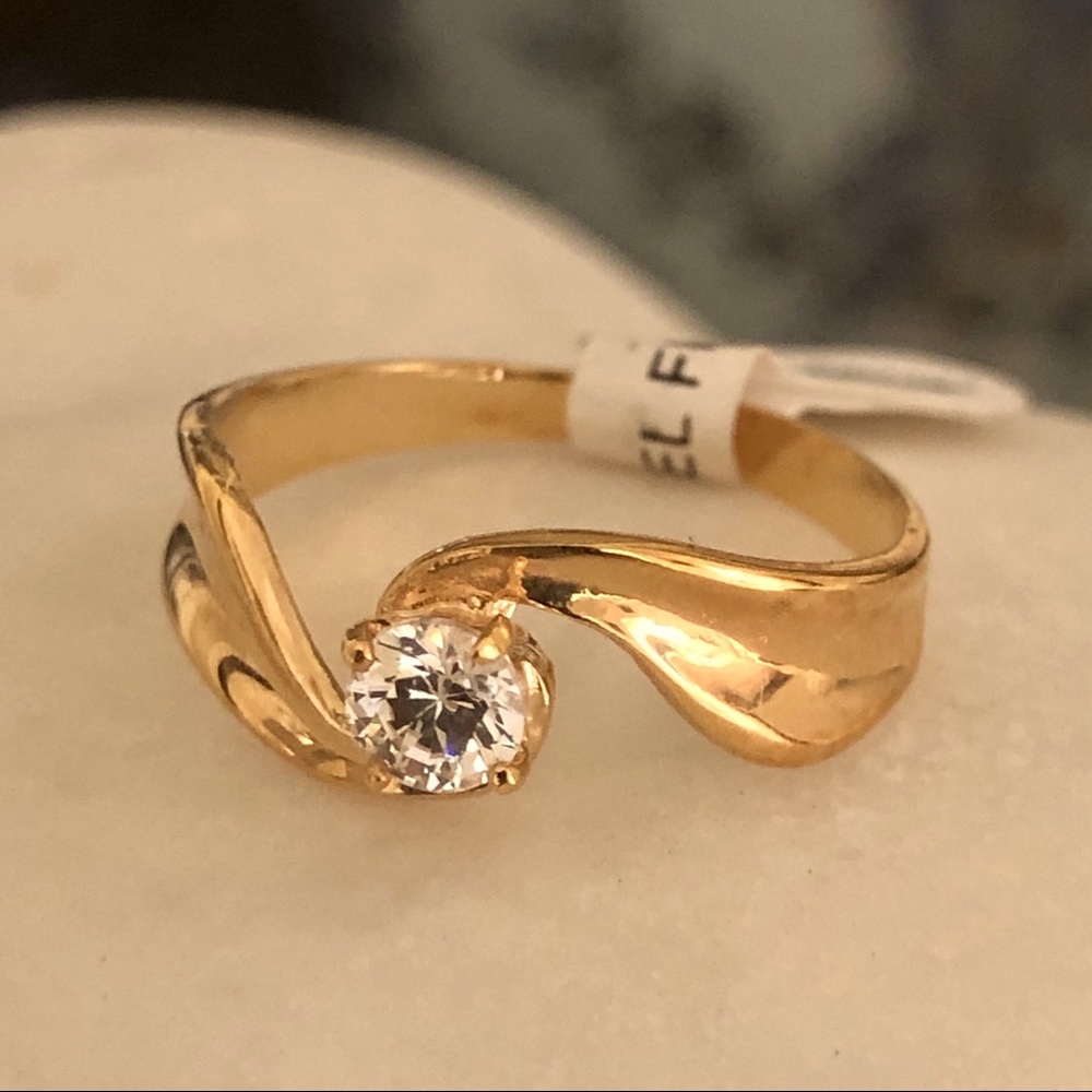 18kt Gold Plated Cubic Zirconia Designer Ring